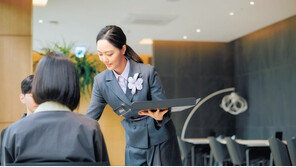 친환경 소재로 새 유니폼 제작, 직군별 기능성-디자인 다양화