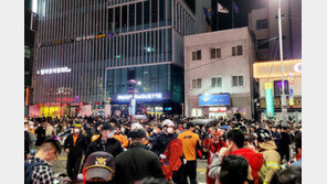 이태원 참사 사망자 1명 더 늘어 154명 …“153명 신원 파악, 유족에 통보”