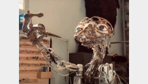 영화 E.T. 속 외계인 모형 경매에…낙찰가 300만 달러 예상
