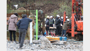 “제발 살아만 있길” 애타는 가족들…매몰 광부 2명 반응 없어