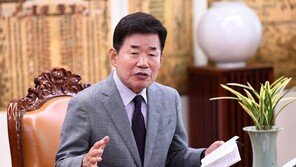 김진표 “여야, 국민 동의할 수 있는 내용 골라 내년부터 개헌 추진”