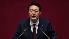 尹 대통령, 생환한 광부들에게 “새로운 희망 주셨다…쾌유 기원”