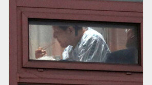 생환 광부 “제일 보고 싶었던 사람은, 그래도 아내”