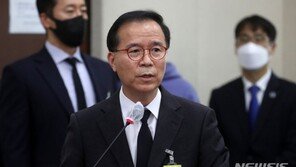 서울경찰청장, 이태원 늦장 투입 지적에 “대통령실 경호와 상관 없어”