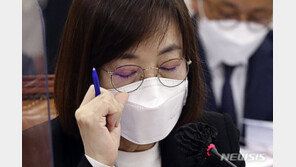 ‘누나가 질병청장’ 지원서 논란…“허위 작성, 고발 검토”