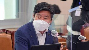 검찰 ‘블랙리스트 의혹 연루’ 박상혁 의원 소환조사