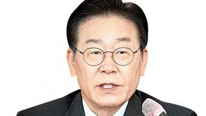 이재명 당대표 100일… ‘민생’ 드라이브, 사법리스크에 발목