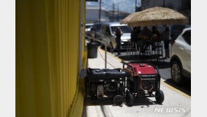 美노스 캐롤라이나 두 변전소 총격 당해  주말 암흑 세계