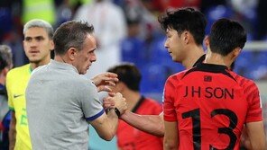 벤투 보내는 태극전사 “한번도 감독님 의심안해…감사하고 응원”