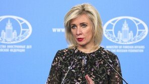 러 “자포리자 원전서 철수 안 해”…안전구역 논의에 ‘일격’