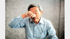 “노안이겠지” 방치했다간 실명 위험… 눈 건강 미리 관리하세요