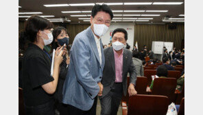 김기현·장제원, 이임재 영장 기각에 “경찰 부실수사 의심…검찰에 수사 넘겨라” 