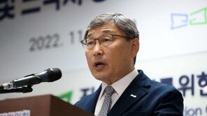 부모 있는데 고아로 서류 조작…‘해외입양 인권침해’ 조사 착수