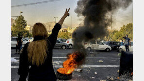 이란 최고지도자 여동생, 반정부시위 지지…“내 형제의 행동에 반대” 공개 비판