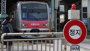 출근길 4호선 산본역 선로전환기 장애…1시간30분 지연 ‘시민불편’