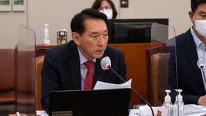 與 “‘뉴스공장 하차’ 김어준, 철저한 수사로 엄벌 받아야”