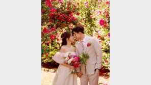 롯데 투수 김강현, 17일 결혼…“평생 행복하게 해줄 것”