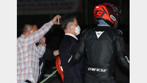 김만배 구치소 마중나왔던 ‘헬멧맨’, 대장동 수익 은닉 혐의 체포 