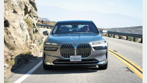 전기차 i7, 주행-승차감 가솔린 압도… ‘와우’ 탄성 절로 