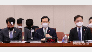 산업장관 “내년 전기료 인상요인 50원 이상…요금 반영 노력”