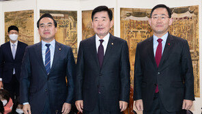 여야에 ‘마지막 중재안’ 제시…김진표 “법인세 1%p라도 인하해야”