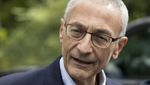 백악관 “IRA 시행규정 며칠 내 발표…신형 전기차 최대 7500달러 할인”