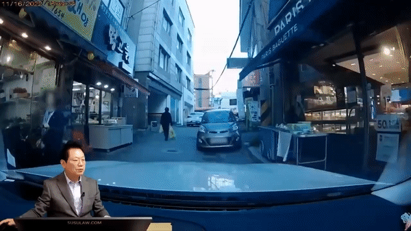 사이드미러 ‘쓱’ 스쳤는데…대인접수 요구한 뻔뻔 모닝