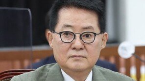 민주, 당내 이견 속 박지원 복당 보류…정청래 강력 반대
