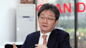 유승민 “나 하나 죽이겠다고…경선룰 변경, 쪼잔하고 구질구질”