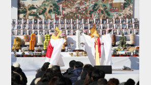 “아픔 없는 곳에서 평온하길”… 이태원 참사 희생자 49재