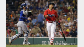 베츠와 유니폼 맞바꾼 다운스, 보스턴서 방출대기