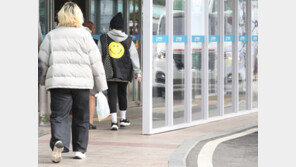 ‘지원율 16%’ 소아과 의사들 “진료대란 목전…입원·진료수가 2배 올려야”