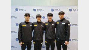 하루 두 차례 한국 新…남자수영, 쇼트코스 계영 800ｍ 4위