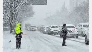 “20분거리를 2시간 걸려” 호남-제주 폭설에 피해 속출…하늘-바닷길도 ‘꽁꽁’