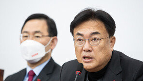 與 ‘당심 100%’ 전대 룰 성탄일 전 개편 …거세지는 ‘룰의 전쟁’