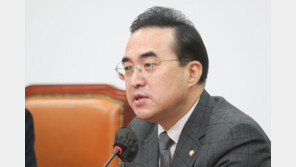박홍근 “새해 예산안, 윤심에 막혀 헛바퀴…이제 결단의 시간”