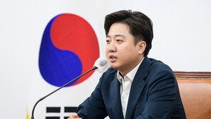 이준석, ‘당원100%’ 전대룰에 “당선 때만큼 민심 두려워하면 부침 없어”