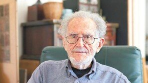 헬렌 켈러, 일제강점기 한국서 조선 책상 사갔다 