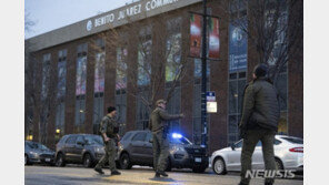 美 시카고 고교 인근서 총격…학생 2명 사망