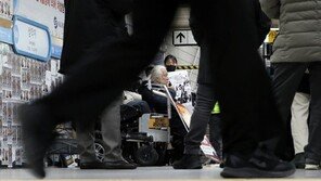 전장연 “오세훈 제안, 책임있는 소통…국회 예산 반영 때까지 시위 중단”