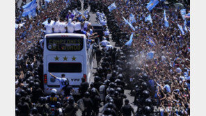 아르헨티나, 월드컵 우승 퍼레이드에 400만명 이상 모여