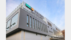 현대그린푸드, 식품업계 최초 ‘건강친화기업’ 인증 획득…복지부장관 표창