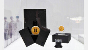 BTS 10주년 공식 기념 메달 국내외 동시 출시