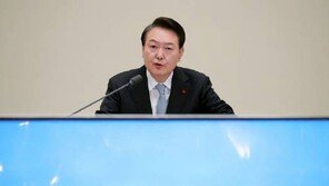 尹 “적폐 청산, 노조 부패 척결”…대통령실 “견제 없으면 부패”