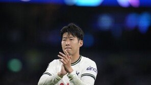 ‘고열 증세’ 손흥민, 몸상태 이상무…마스크 쓰고 친선전 16분 출전