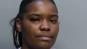 잘못된 모정…공항서 아이 잃어버리고 난동 부리다 체포된 여성