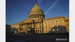 미국, 일반예산 속에 7200건, 19조원 상당의 ‘쪽지 예산’ 삽입돼