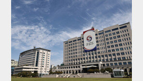 장경상 대통령실 비서관 재산 50억 신고…정용욱 비서관 33억