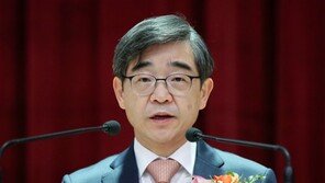 변협, ‘화천대유 의혹’ 권순일 前대법관 변호사 등록 허가