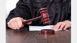 헤어지잔 말에 잠든 남친 눈 찔러 안구적출…징역 12년